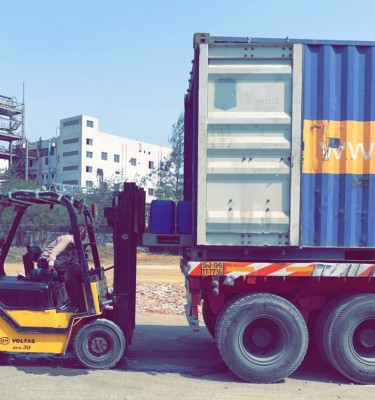 KESVI MAXIPLE LLP